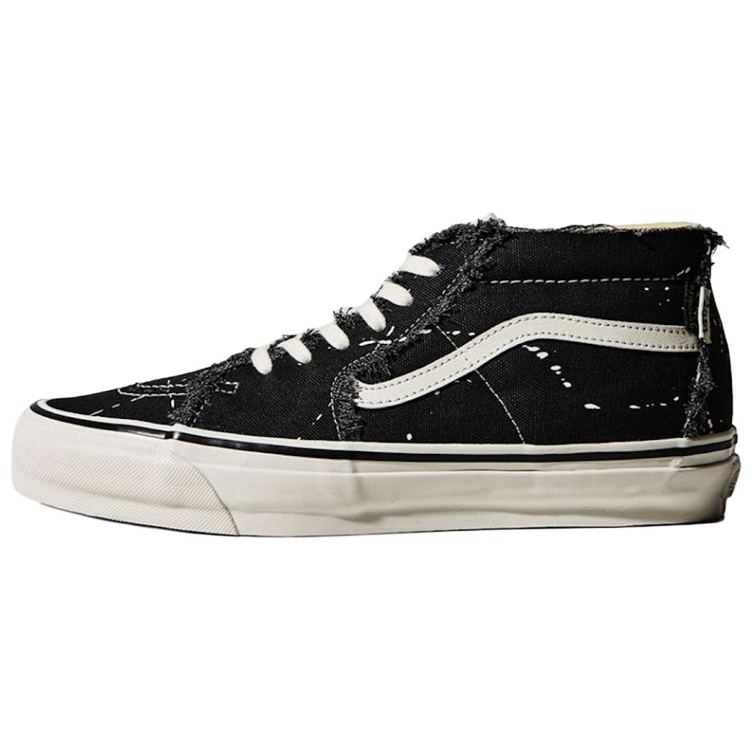 Vans x INVINCIBLE SK8 Off The Rhyme Black Mid-Top Skate Shoes . VN000XUKGTW