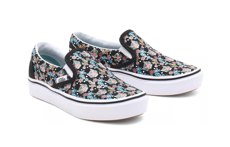 Lookbook Vans Y/ Estampado Negro Hi VN0A4U1S9AA