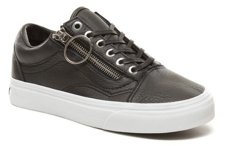 Lookbook Vans Old Skool Zip 'Hitam Putih' VN0A3493UB8
