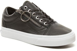 Vans Old Skool Zip 'Hitam Putih' VN0A3493UB8 Lookbook Vans Old Skool Zip 'Hitam Putih' VN0A3493UB8