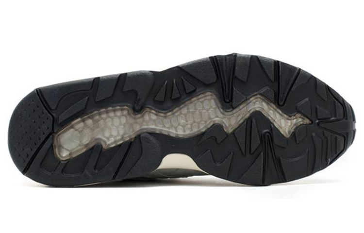 Shop 바쉬티 x 푸마 R698 '그레이' 357743-02