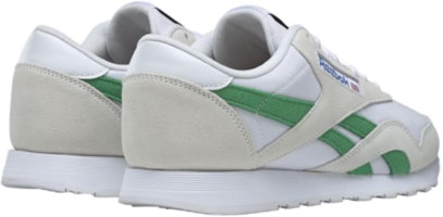 VeeFriends × Reebok クラシックナイロン (グリー) IF3021 Lookbook VeeFriends × Reebok クラシックナイロン (グリー) IF3021