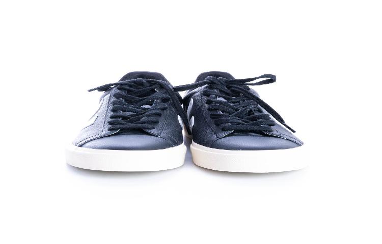 Buy VEJA Campo 'Putih-Hitam' CP051215WHITE-BLACK