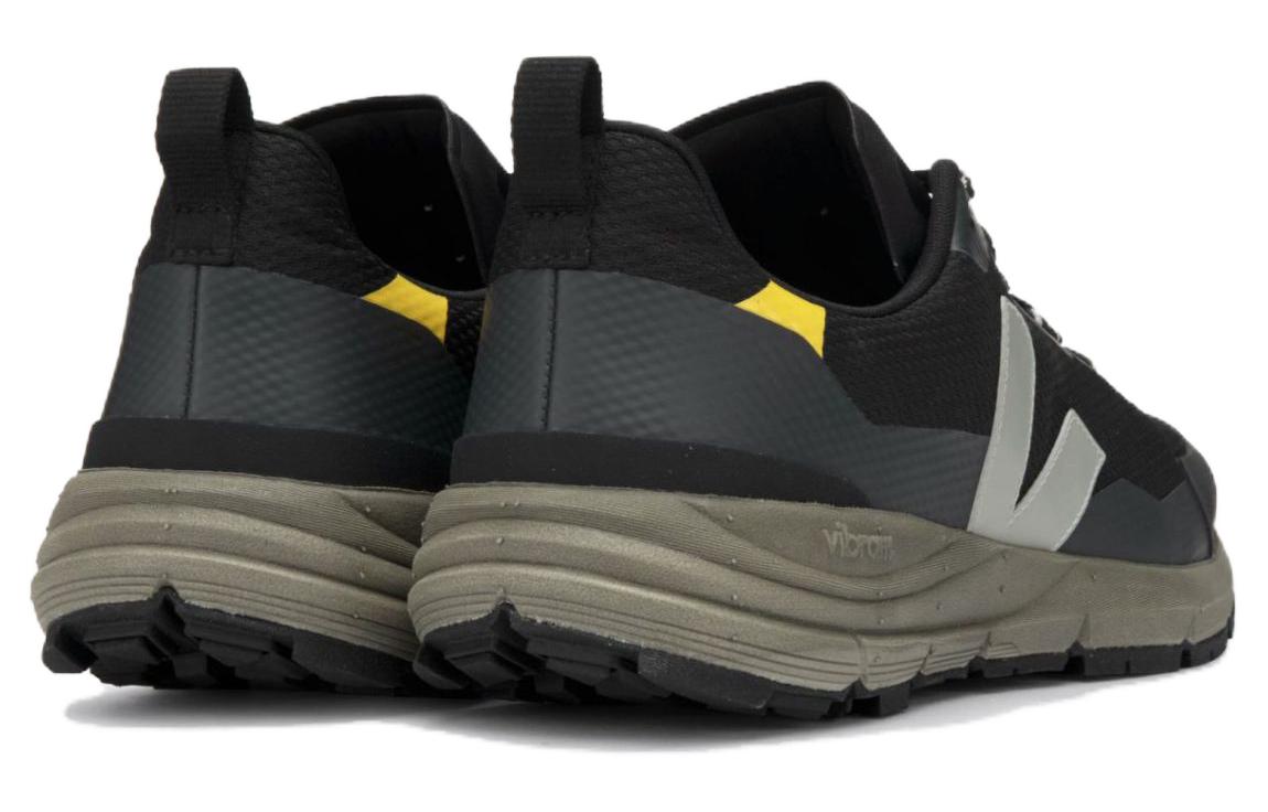 Shop VEJA Dekkan Alveomesh 'Hitam Abu Tua Oxford-Grey Tonic' DC0102581