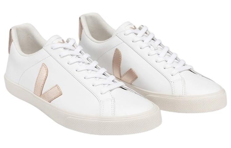 Lookbook VEJA Esplar Schnürsneaker ''Weiß Gold'' EO0202490