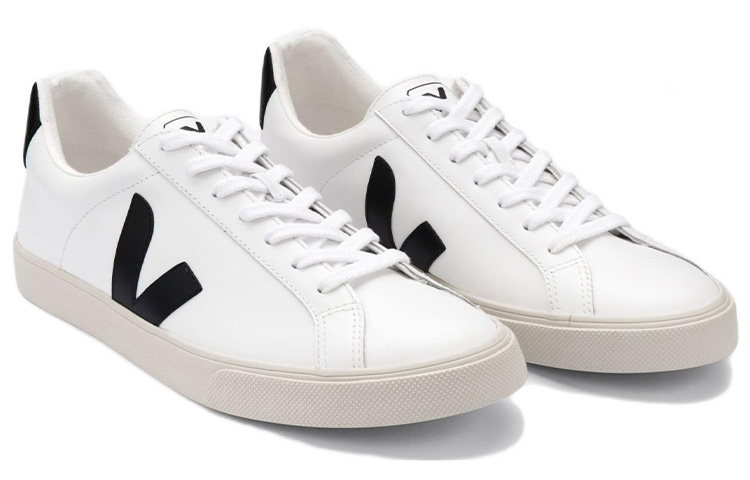 Lookbook VEJA Esplar 皮革素材 標誌 低筒休閒運動板鞋 黑白 共款#送禮首選