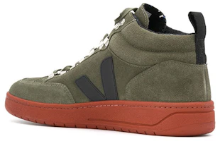 Shop VEJA 高筒運動板鞋 橄欖綠