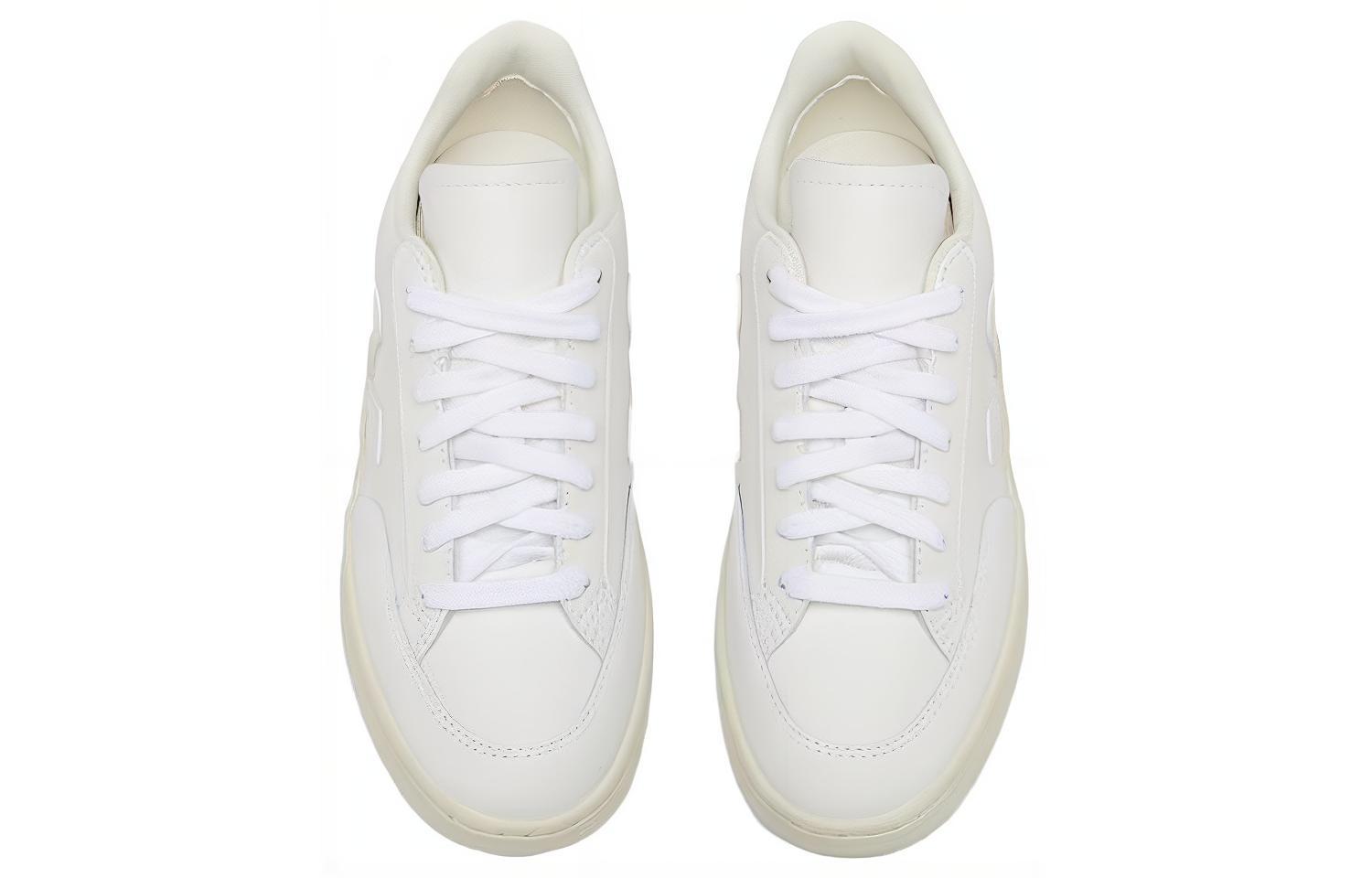 Lookbook VEJA Low-Top Sneaker ''Weißes Leder'' XD0202297MWHITE