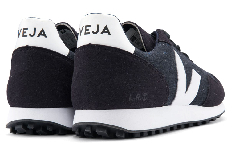 Lookbook VEJA 低帮'法兰绒黑' RR041971