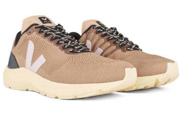 Lookbook VEJA Low 'Mode Sederhana Cokelat Terang' LN1002986B