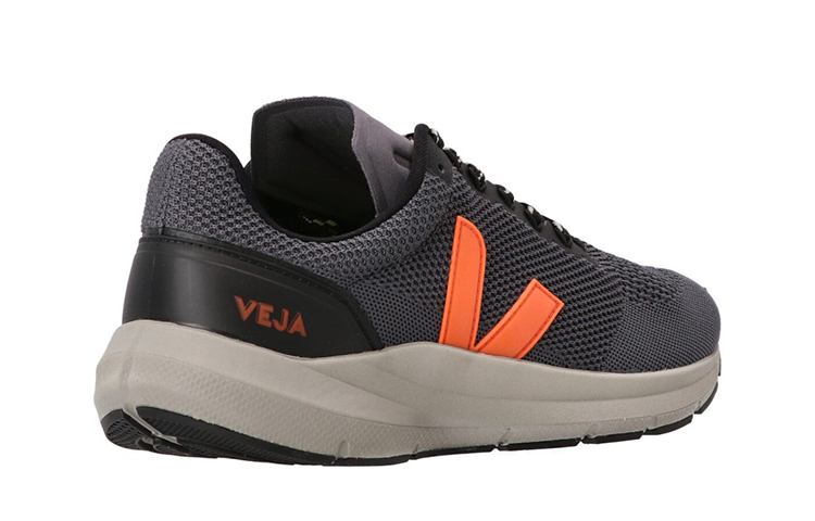 Lookbook VEJA Low 'Gris Simplista' LT102663