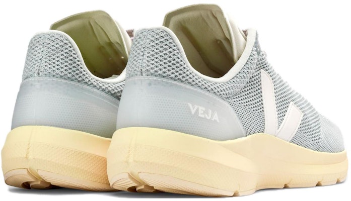 VEJA Kasut Low Top 'Kelabu' lt1003230a Lookbook VEJA Kasut Low Top 'Kelabu' lt1003230a