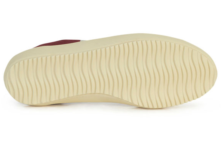 Shop VEJA Nova Canvas Amarante 深紅色 全性別款