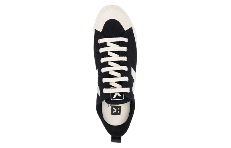 Lookbook VEJA Nova Canvas ''Zwart Pierre'' NA011397