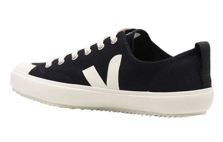 Shop VEJA ノヴァ キャンバス "ブラック ピエール" NA011397