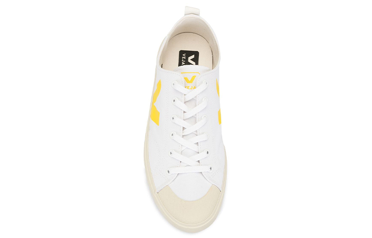 Shop VEJA Nova Canvas ''Blanc Tonic'' NA012208
