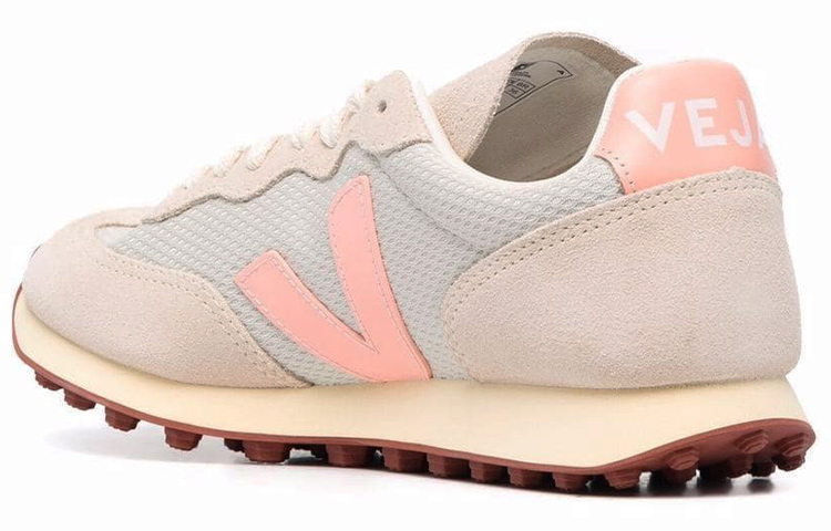 Lookbook VEJA Logo貼花 低幫運動鞋 女款 灰粉