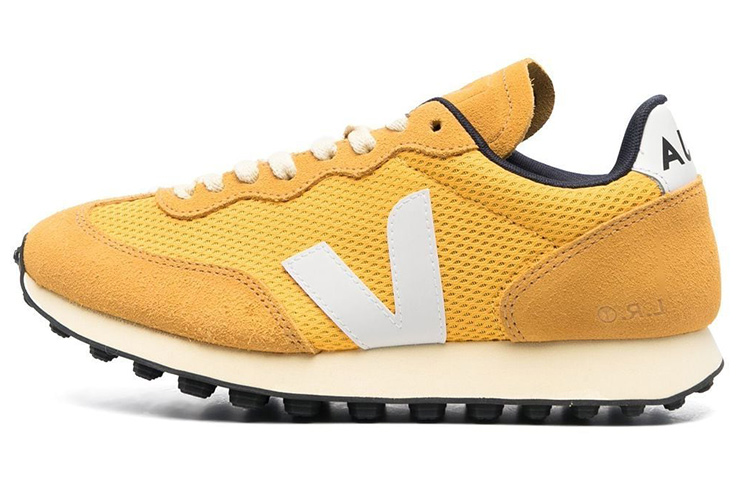 VEJA Rio Branco Alveomesh Ouro White RB1803157A