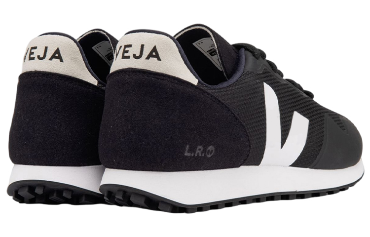 Shop VEJA SDU B-mesh 'Hitam Putih' RT0102698A
