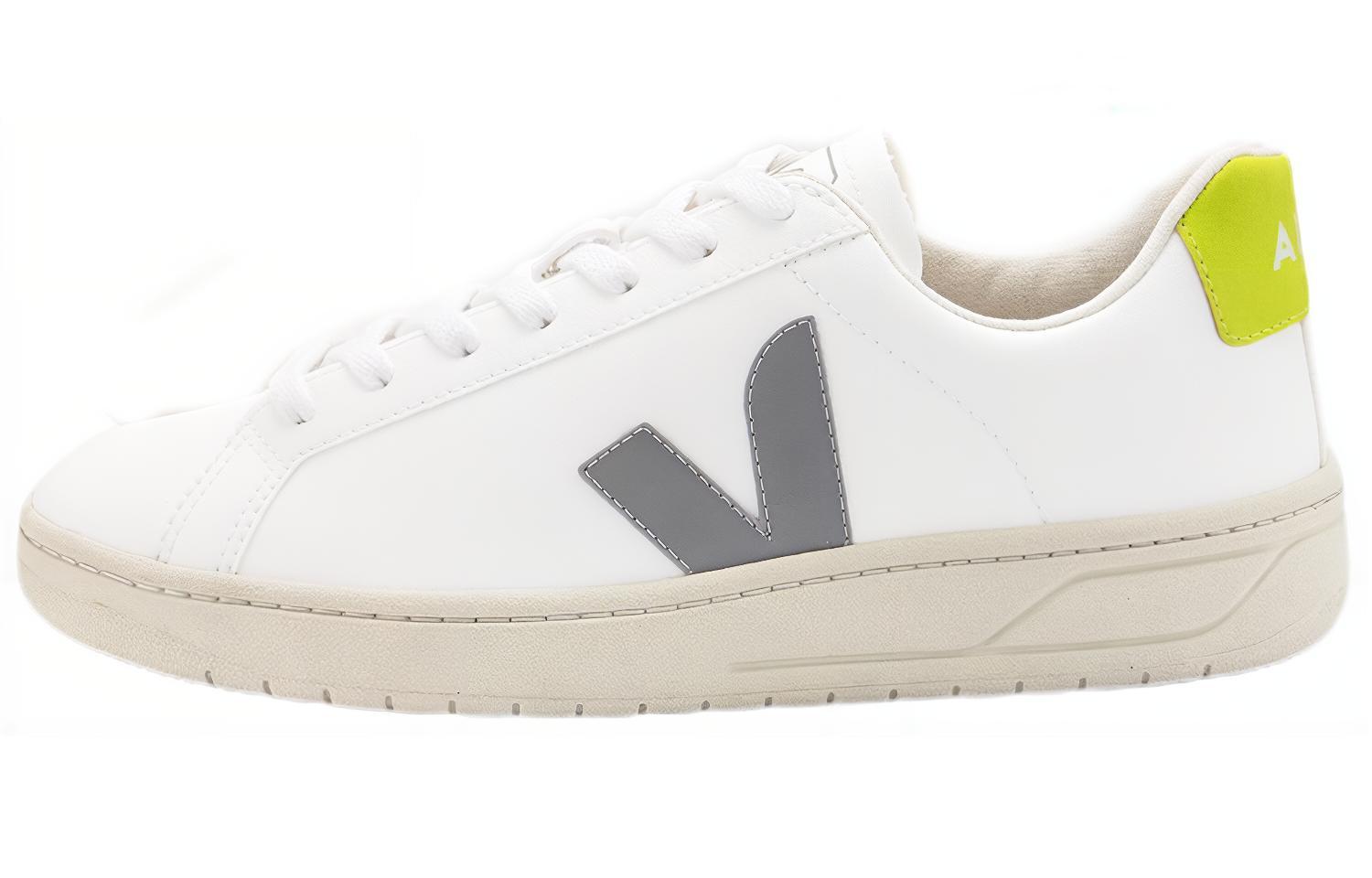 VEJA Sneaker 'White' UC072440