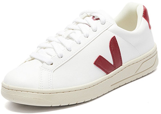 VEJA Urca 'Deep Red Logo' UC0702934 Details for VEJA Urca 'Deep Red Logo' UC0702934