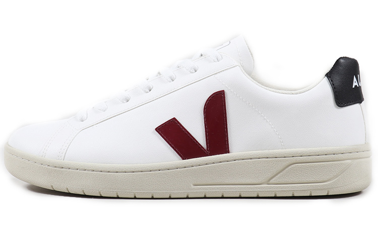 VEJA Urca CWL 'White Fashion' UCM072437