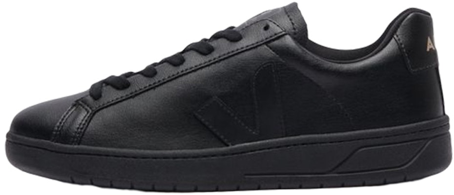 VEJA Urca CWL Full Black UC072597 Buy VEJA Urca CWL Full Black UC072597