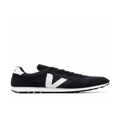 VEJA V-10 'Black Dark 86'