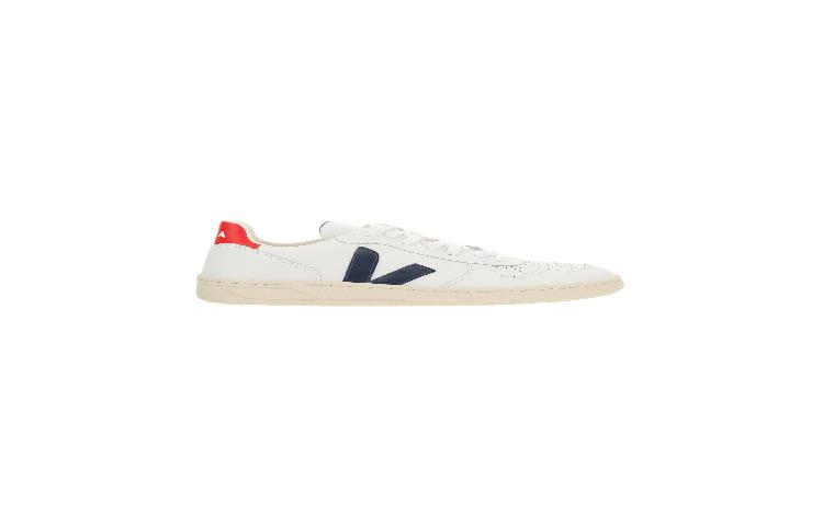 VEJA V-10 'Extra White'