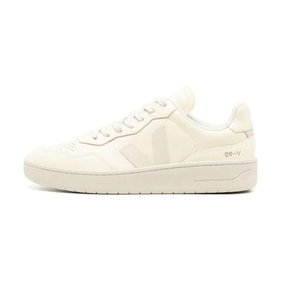 VEJA V-10 'Leather White'