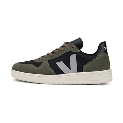 VEJA V-10 'Olive Green'