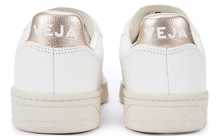 Lookbook VEJA V-10 Chromfree 低帮运动鞋 '白金色' VX0502935