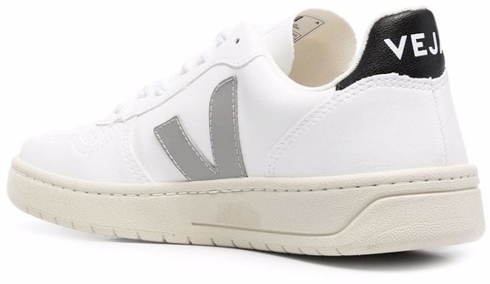 VEJA V-10 CWL 'Classic White' VXM072527 Lookbook VEJA V-10 CWL 'Classic White' VXM072527