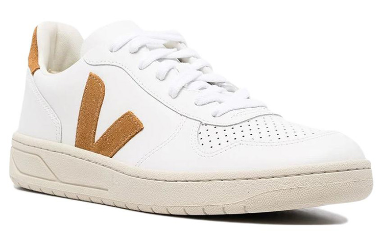 Order VEJA V-10 Kulit 'Putih Unta' VX0202652