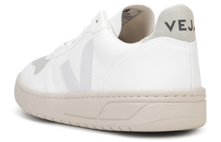 Lookbook 베자 V-10 화이트 천연 스니커즈 (Beija V-10 White Natural Sneakers) VX072530A