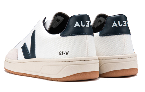 Shop VEJA V-12『ブルーVホワイトソール』XDM011037YC XDM011037YC