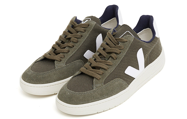 Order VEJA V-12 'Verde Oliva' XD011665