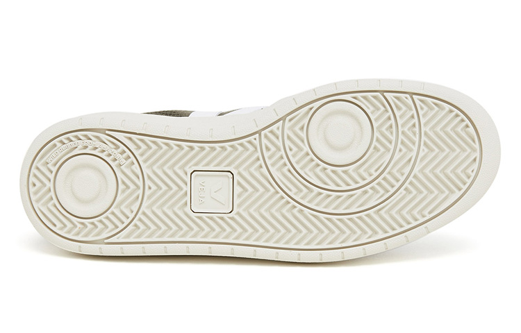 Purchase VEJA V-12 'Verde Oliva' XD011665