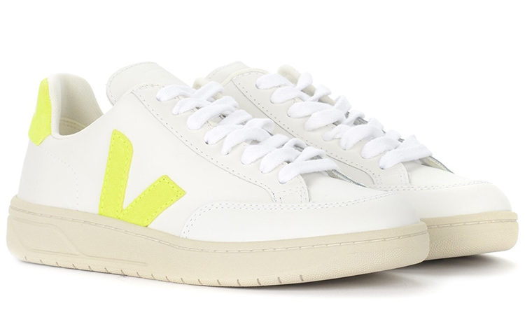 Lookbook VEJA V-12 Cuir ''Blanc Extra Vert Néon'' XD022649