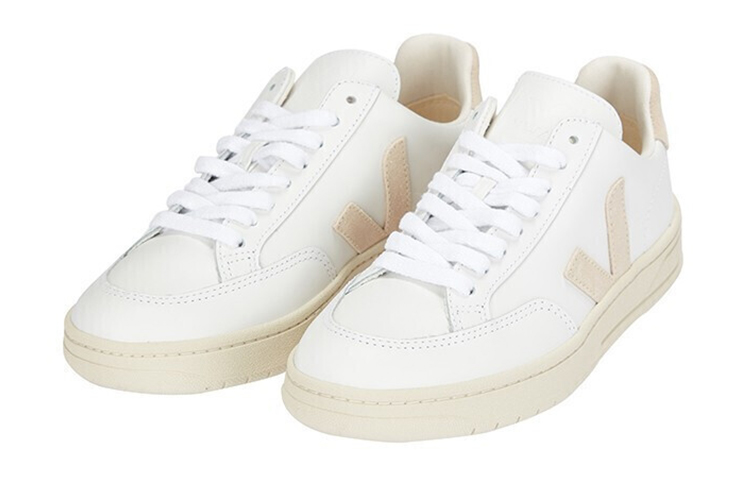 Order VEJA V-12 レザー ホワイトセーブル XD022335A