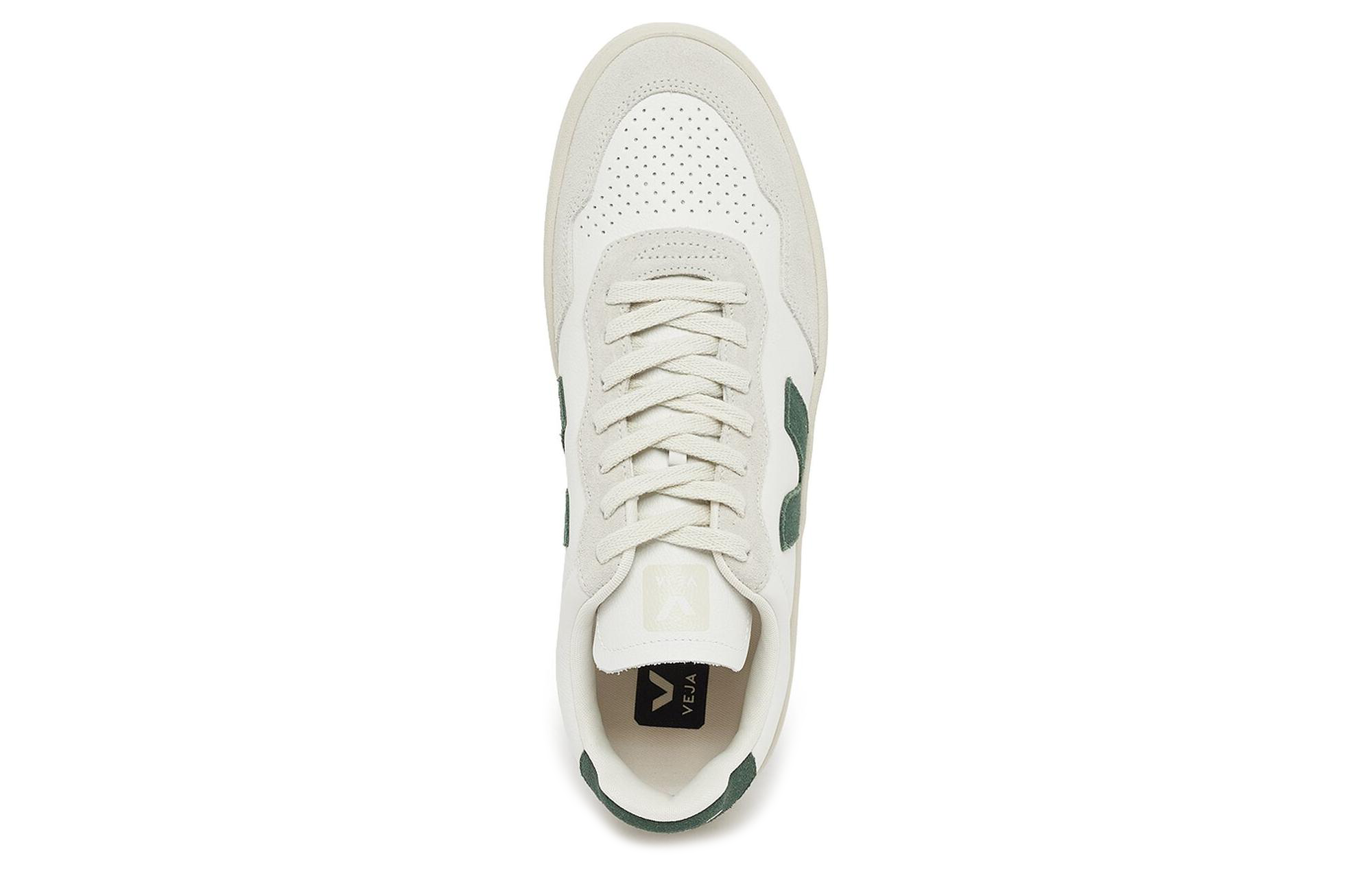 Shop VEJA V-90 Extra White Cyprus VD2003384