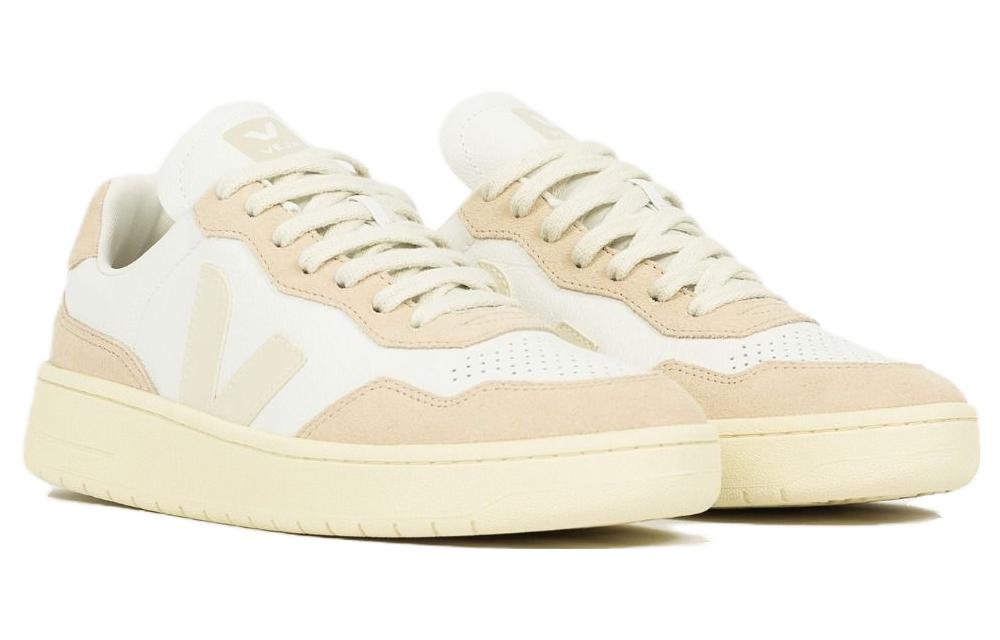 Lookbook VEJA V-90 Leather 'Pierre White' VD2003377