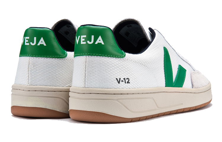Shop VEJA V12 '白绿尾' XD010296