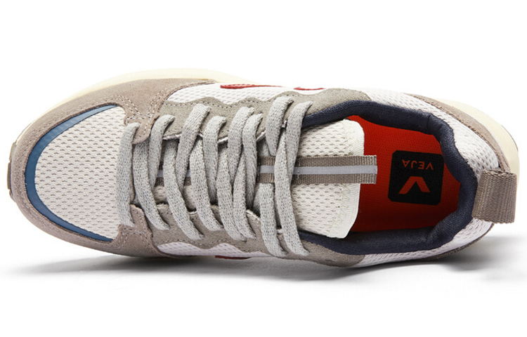 Lookbook VEJA Venturi ''Grijs Rood'' VT012631
