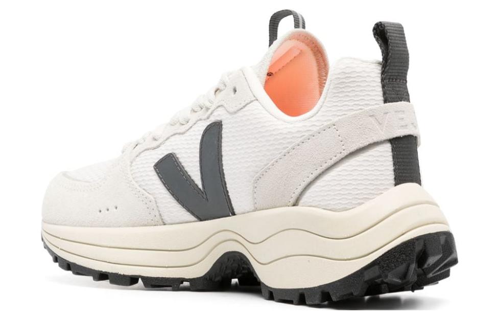 Lookbook VEJA Venturi Hexamesh Gravel Grafit VT2103355