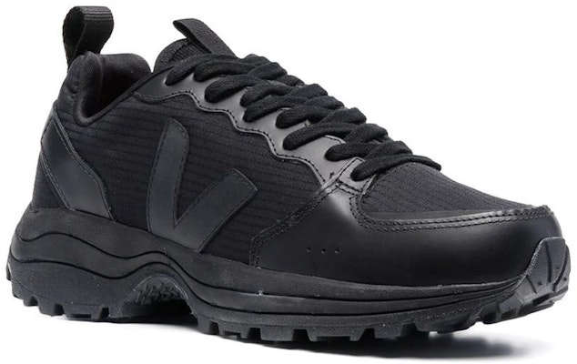 VEJA Venturi Ripstop 'Hitam Ringkas' VT012232B Shop VEJA Venturi Ripstop 'Hitam Ringkas' VT012232B