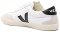 Shop VEJA V-10 ホワイトレザー (Veja V-10 Howaito Rezaa) VO0103524B