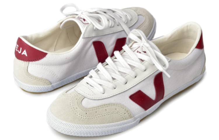 Lookbook VEJA Volley Low ''Wit Rood'' VO011371