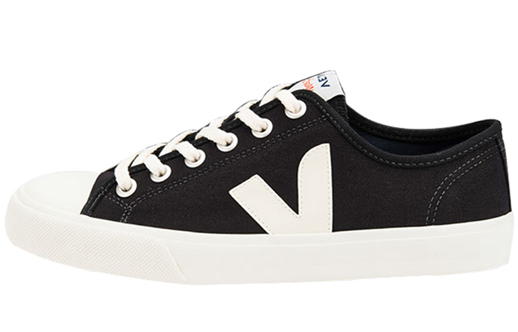 VEJA WATA 'Black Canvas' WT011347