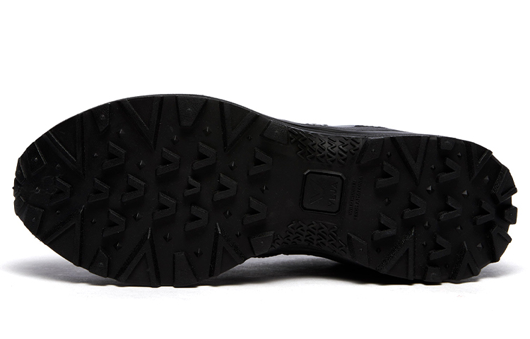 Shop Veja x Rick Owens 攀登运动鞋 '黑色' VM21S6801-SLVE-0908